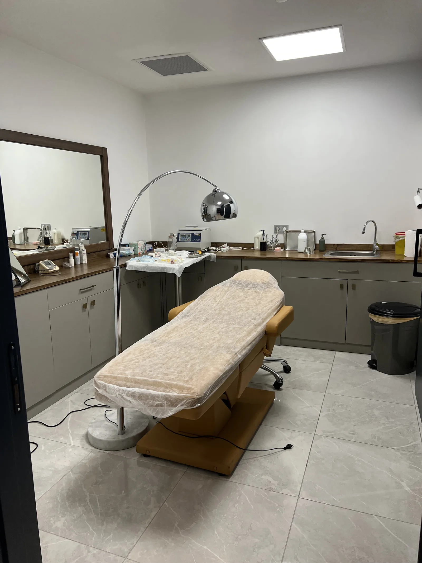 Tedavi ve uygulama odası - Op. Dr. İrfan Erdem Ankara kliniği